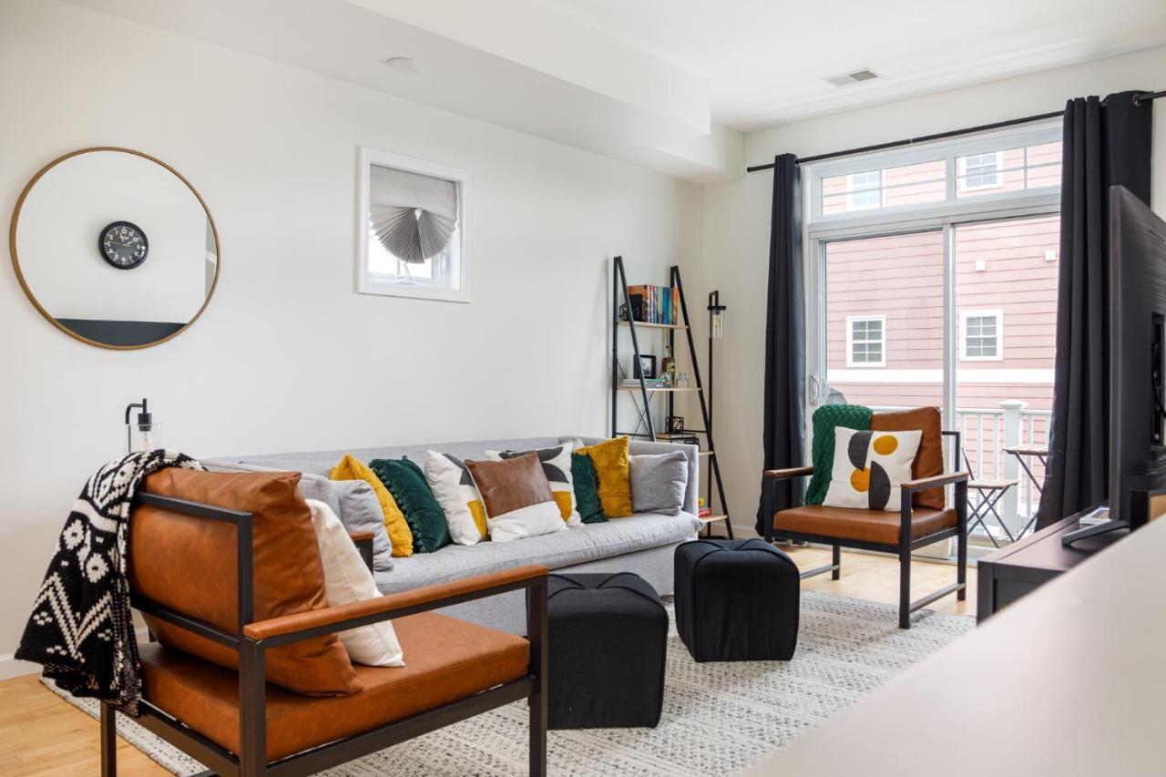 Midtown Modern - Urban Condo Walkable To Bars And Beach 特拉弗斯城 外观 照片