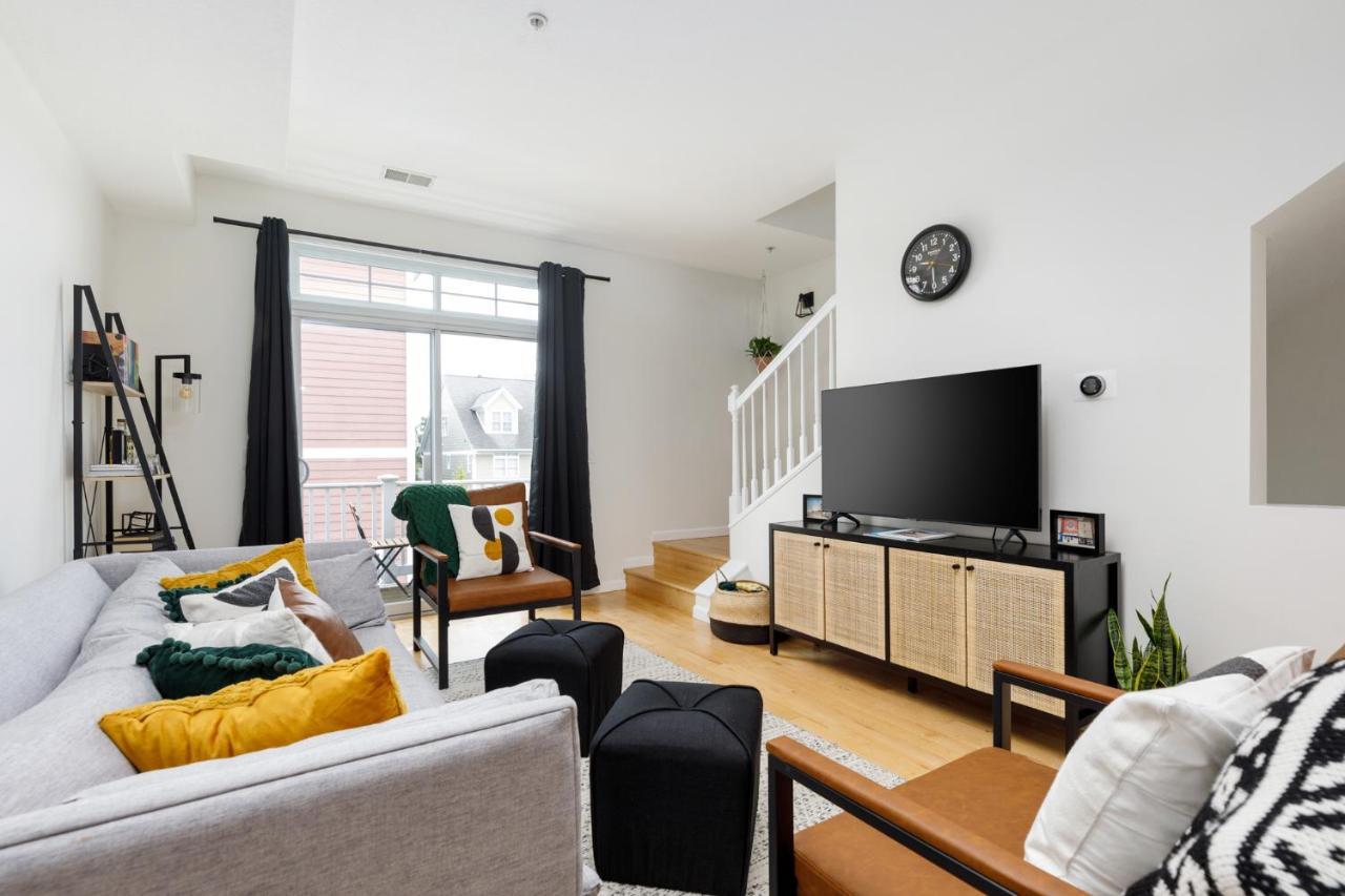 Midtown Modern - Urban Condo Walkable To Bars And Beach 特拉弗斯城 外观 照片
